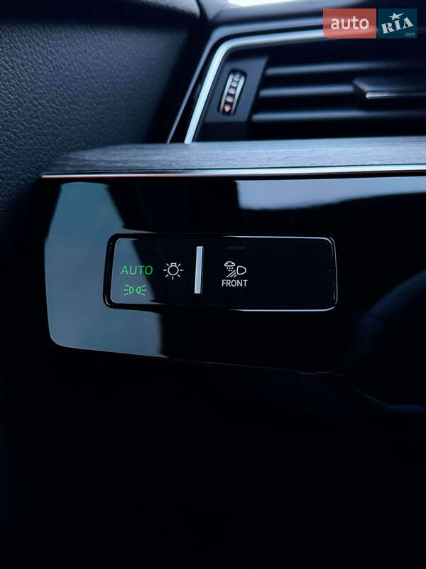 Позашляховик / Кросовер Audi e-tron 2022 в Одесі