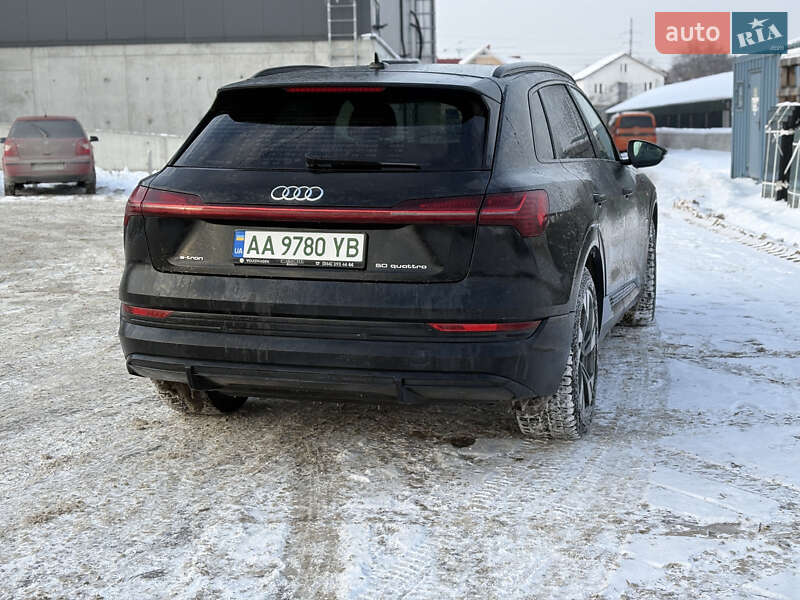 Позашляховик / Кросовер Audi e-tron 2019 в Ірпені