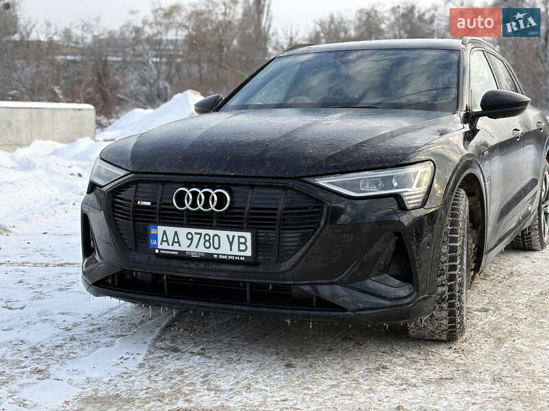 Позашляховик / Кросовер Audi e-tron 2019 в Ірпені