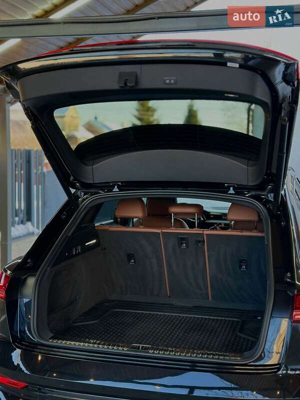 Позашляховик / Кросовер Audi e-tron 2022 в Львові