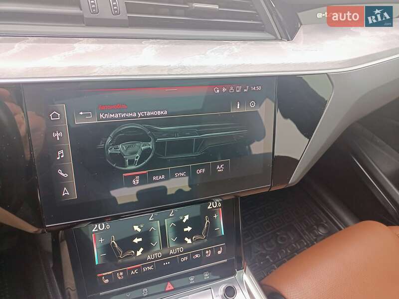 Позашляховик / Кросовер Audi e-tron 2022 в Львові