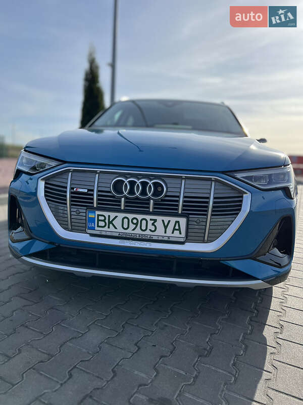 Внедорожник / Кроссовер Audi e-tron 2020 в Львове