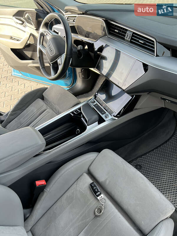 Внедорожник / Кроссовер Audi e-tron 2020 в Львове