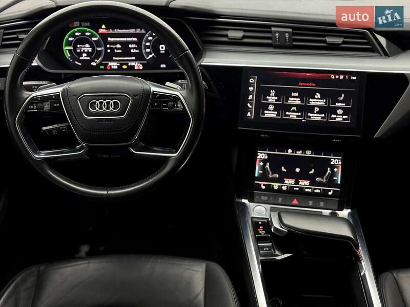 Позашляховик / Кросовер Audi e-tron 2020 в Рівному