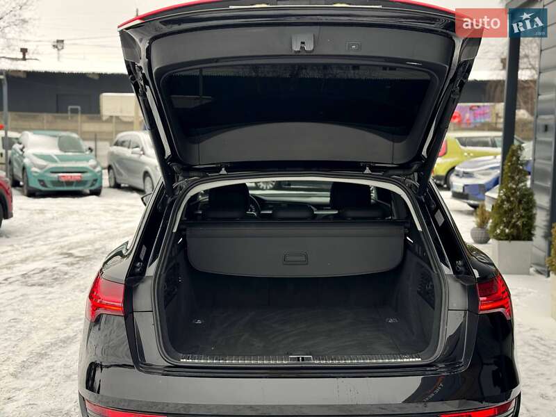 Позашляховик / Кросовер Audi e-tron 2020 в Рівному