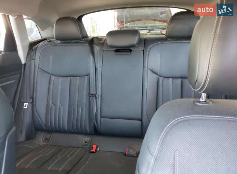 Позашляховик / Кросовер Audi e-tron 2019 в Львові фото 12 Позашляховик / Кросовер Audi e-tron 2019 в Львові