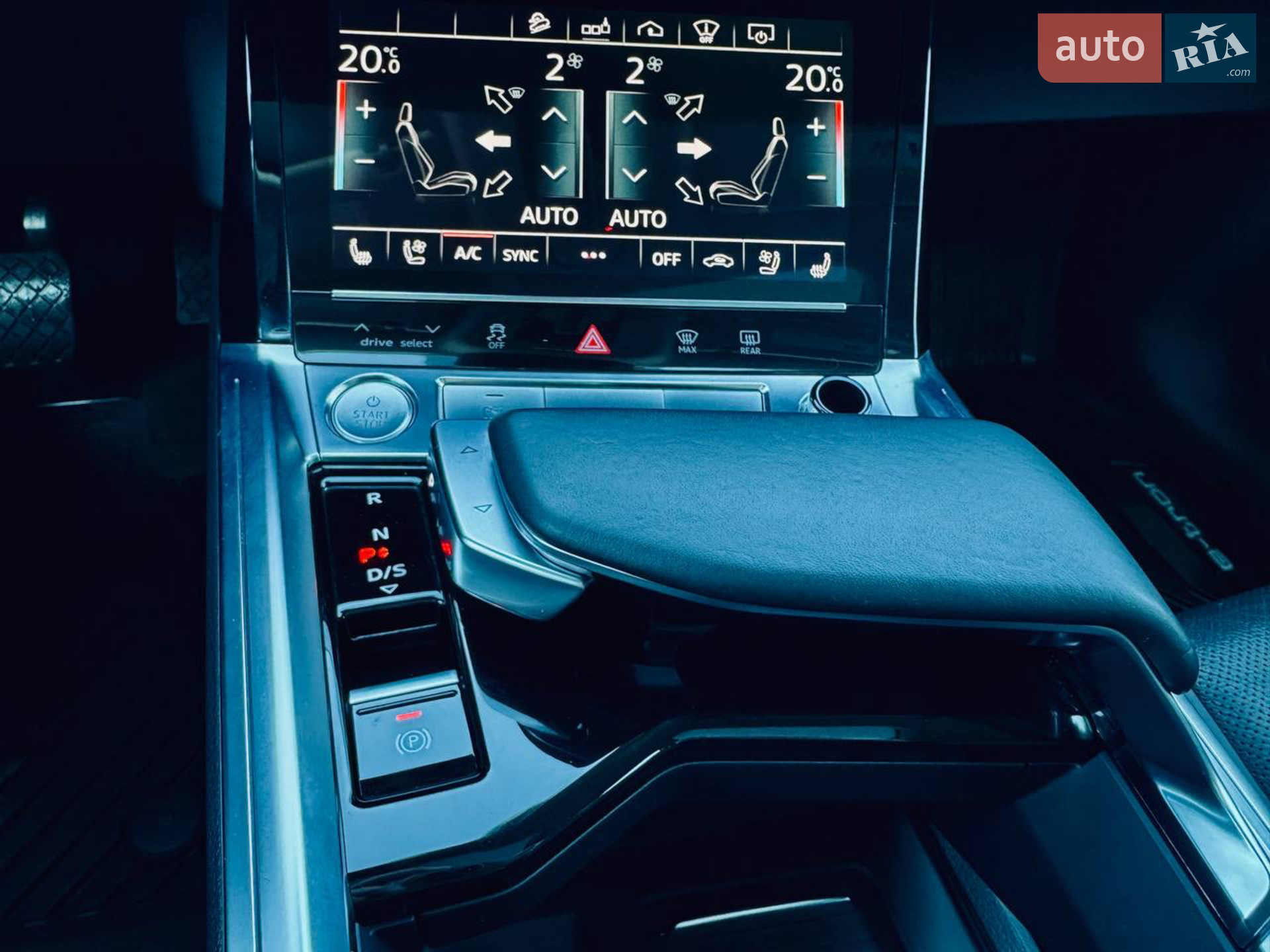 2019 Audi e-tron - мініатюра 26