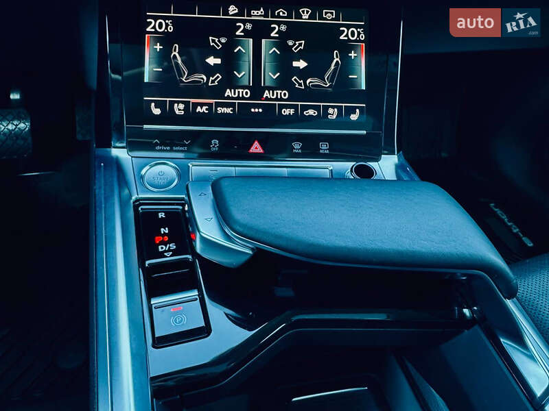 Внедорожник / Кроссовер Audi e-tron 2019 в Одессе