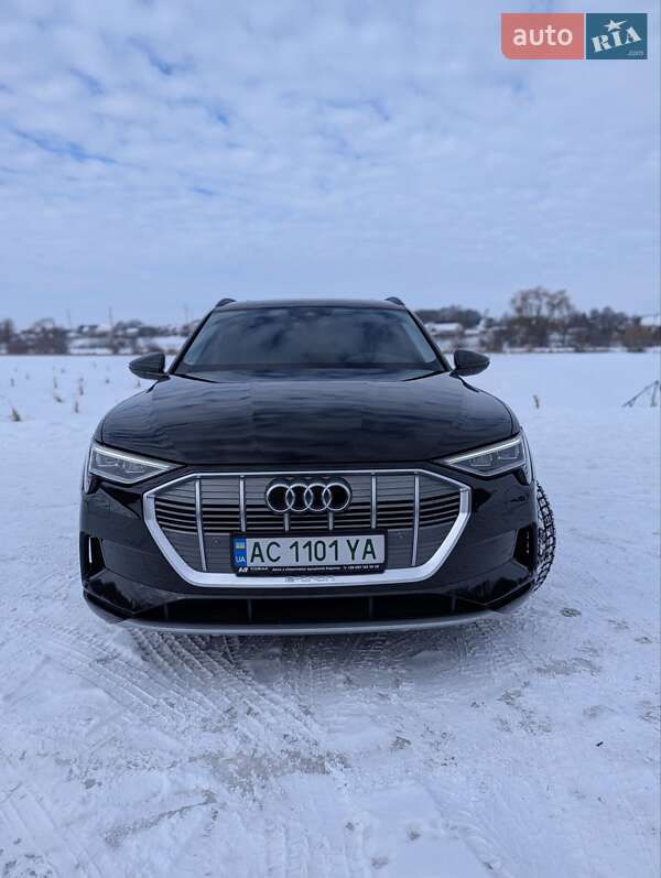 Внедорожник / Кроссовер Audi e-tron 2020 в Нововолынске
