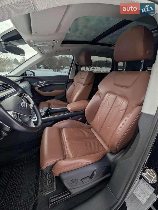 Внедорожник / Кроссовер Audi e-tron 2020 в Нововолынске