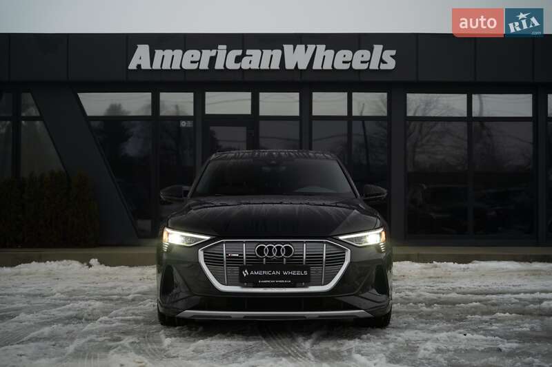 Позашляховик / Кросовер Audi e-tron 2022 в Чернівцях фото 2 Позашляховик / Кросовер Audi e-tron 2022 в Чернівцях