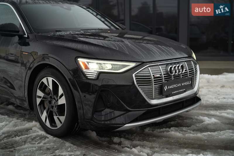 Позашляховик / Кросовер Audi e-tron 2022 в Чернівцях фото 9 Позашляховик / Кросовер Audi e-tron 2022 в Чернівцях