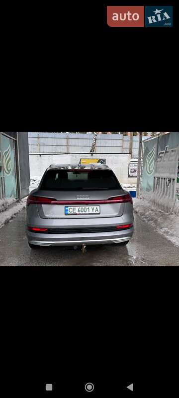 Позашляховик / Кросовер Audi e-tron 2019 в Чернівцях