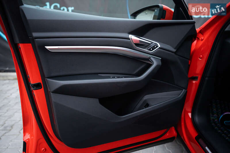 Внедорожник / Кроссовер Audi e-tron 2021 в Луцке