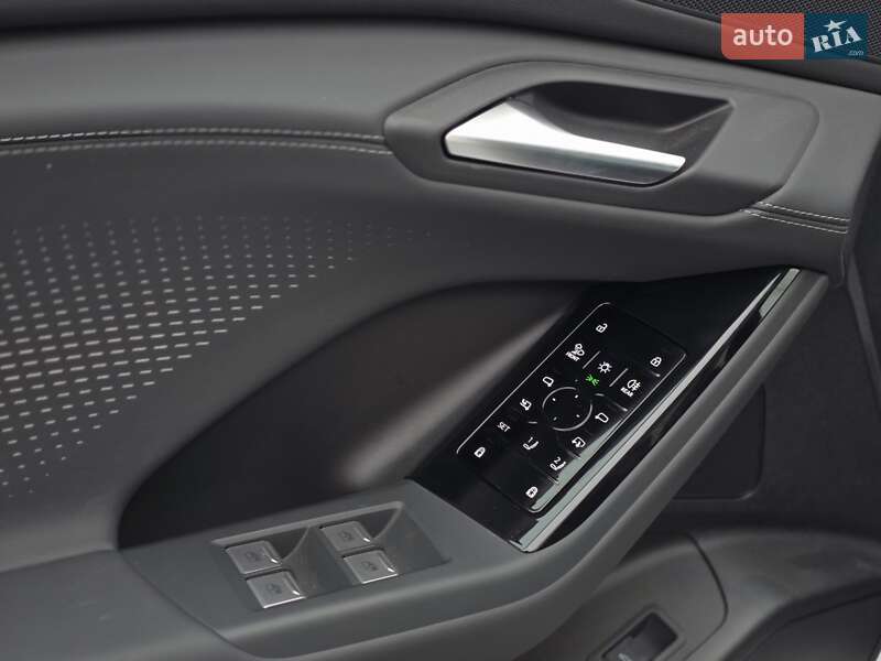 Внедорожник / Кроссовер Audi e-tron 2025 в Киеве фото 28 Внедорожник / Кроссовер Audi e-tron 2025 в Киеве