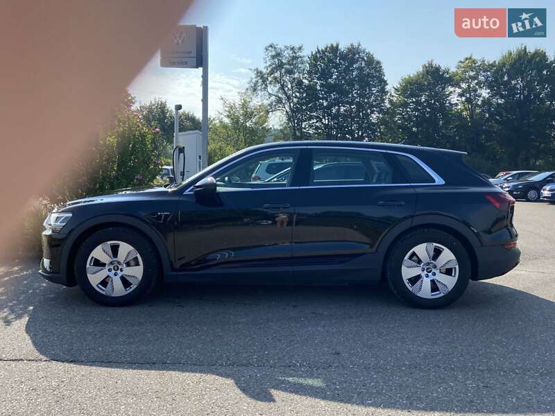 Внедорожник / Кроссовер Audi e-tron 2021 в Ивано-Франковске