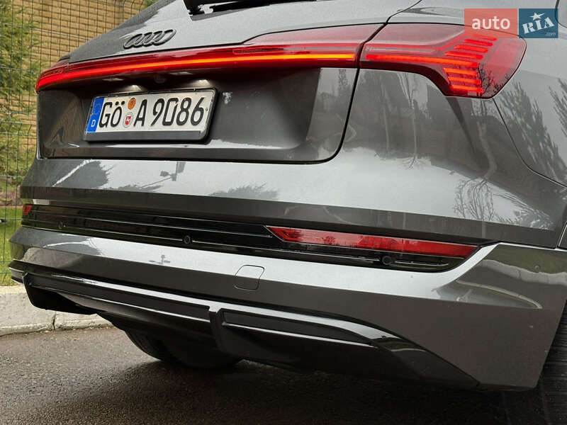 Позашляховик / Кросовер Audi e-tron 2021 в Рівному фото 8 Позашляховик / Кросовер Audi e-tron 2021 в Рівному