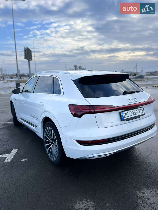 Внедорожник / Кроссовер Audi e-tron 2019 в Львове