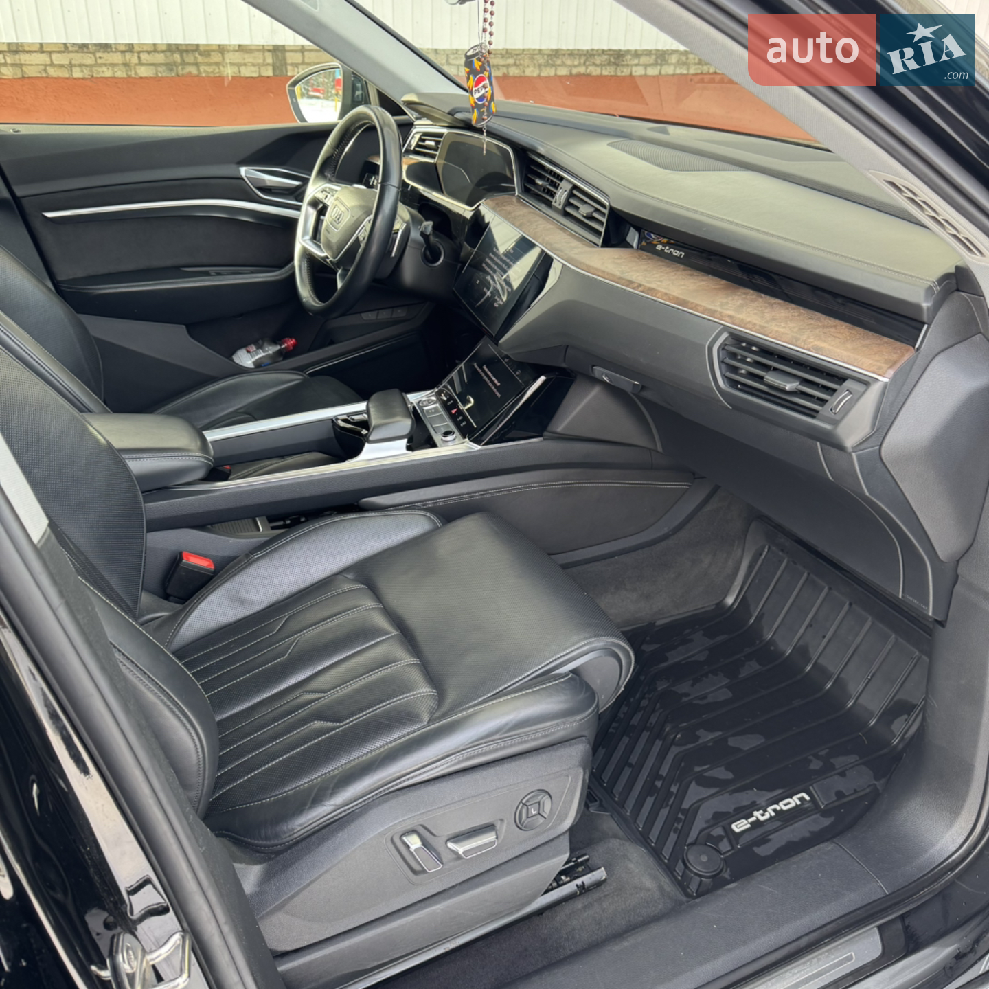2019 Audi e-tron - мініатюра 5