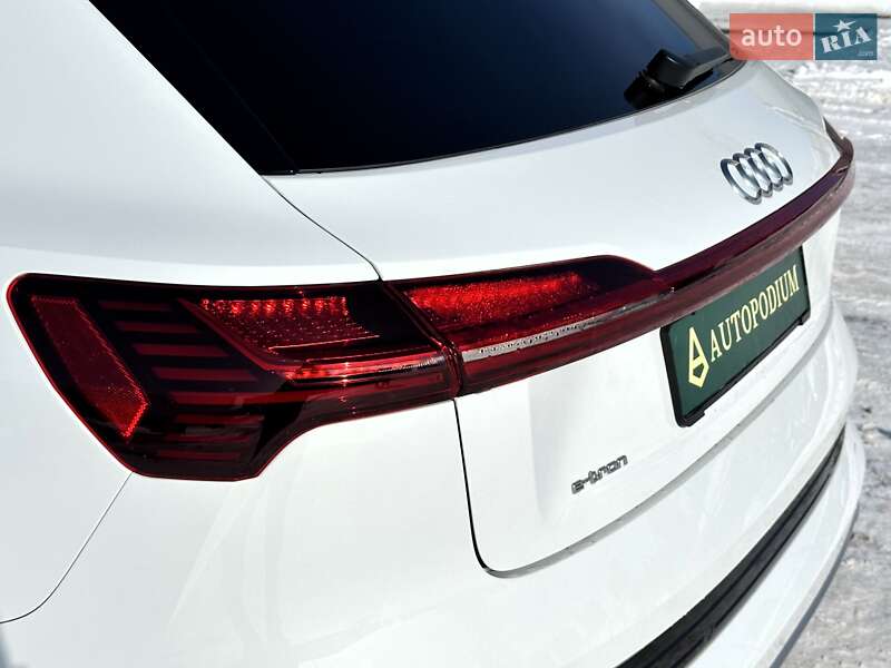 Позашляховик / Кросовер Audi e-tron 2019 в Києві