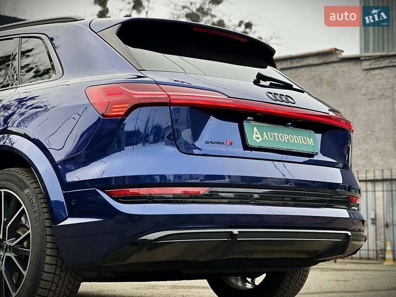 Позашляховик / Кросовер Audi e-tron 2021 в Києві фото 21 Позашляховик / Кросовер Audi e-tron 2021 в Києві