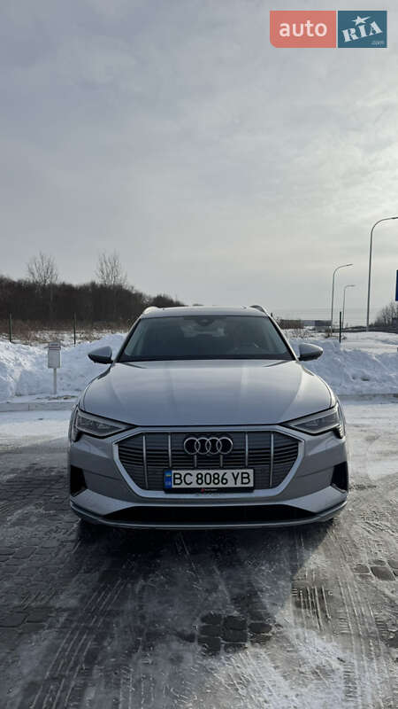 Позашляховик / Кросовер Audi e-tron 2022 в Львові