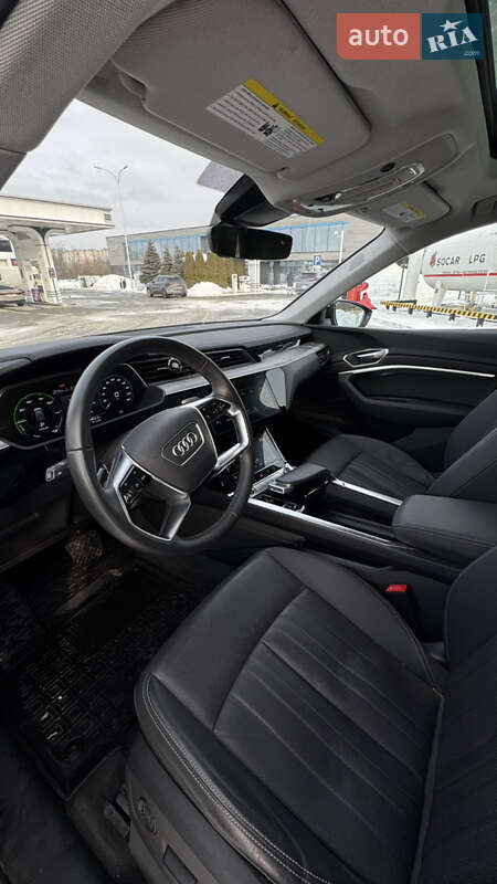 Позашляховик / Кросовер Audi e-tron 2022 в Львові