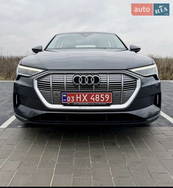 Внедорожник / Кроссовер Audi e-tron 2020 в Киеве