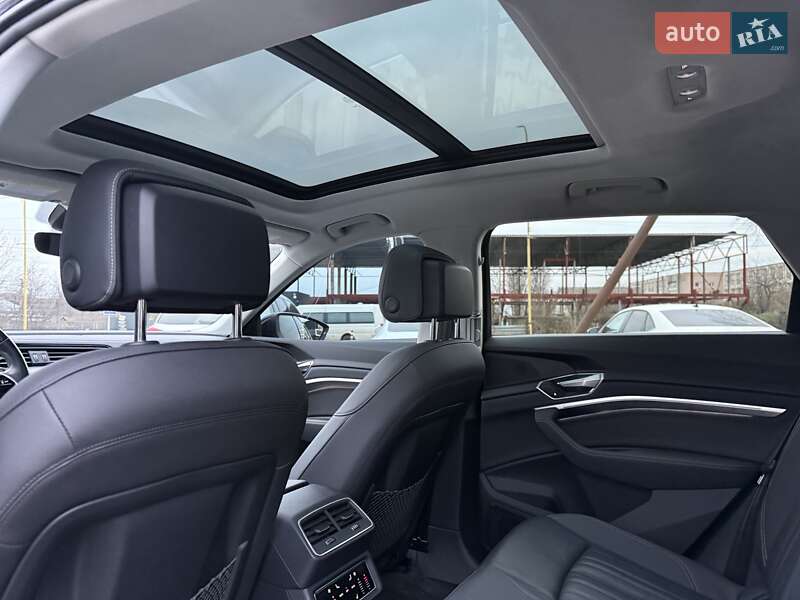 Внедорожник / Кроссовер Audi e-tron 2019 в Ужгороде фото 29 Внедорожник / Кроссовер Audi e-tron 2019 в Ужгороде