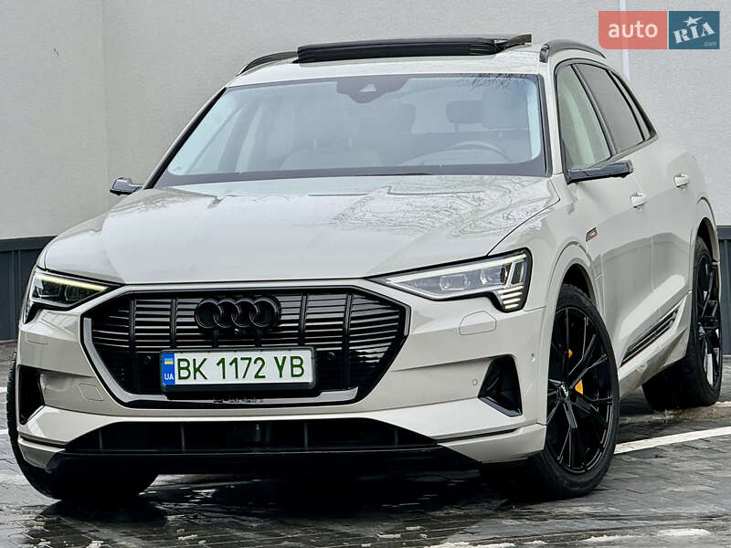 Внедорожник / Кроссовер Audi e-tron 2018 в Ровно фото 15 Внедорожник / Кроссовер Audi e-tron 2018 в Ровно