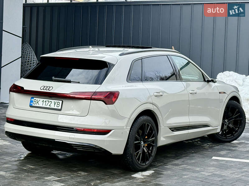 Внедорожник / Кроссовер Audi e-tron 2018 в Ровно фото 33 Внедорожник / Кроссовер Audi e-tron 2018 в Ровно