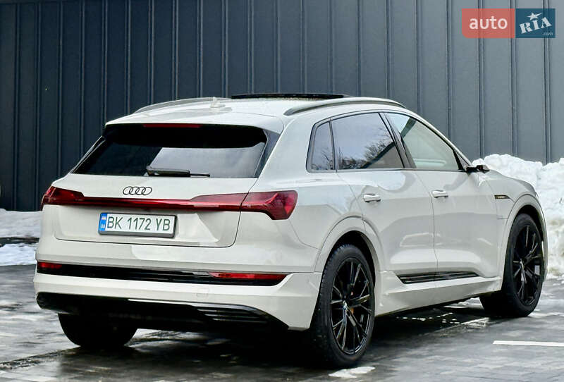Внедорожник / Кроссовер Audi e-tron 2018 в Ровно фото 41 Внедорожник / Кроссовер Audi e-tron 2018 в Ровно