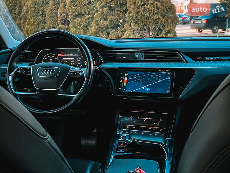 Внедорожник / Кроссовер Audi e-tron 2022 в Самборе фото 34 Внедорожник / Кроссовер Audi e-tron 2022 в Самборе