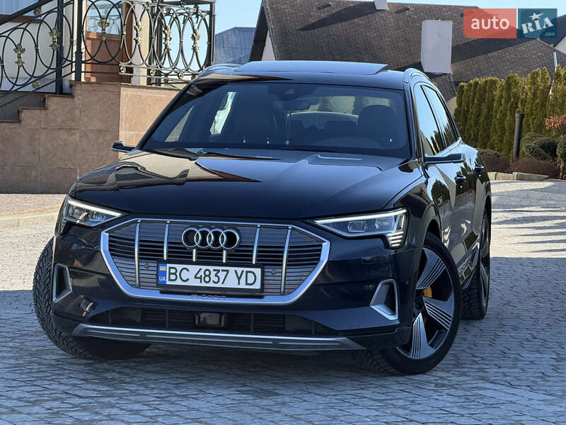 Позашляховик / Кросовер Audi e-tron 2018 в Трускавці фото 20 Позашляховик / Кросовер Audi e-tron 2018 в Трускавці