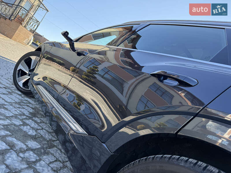 Позашляховик / Кросовер Audi e-tron 2018 в Трускавці фото 41 Позашляховик / Кросовер Audi e-tron 2018 в Трускавці