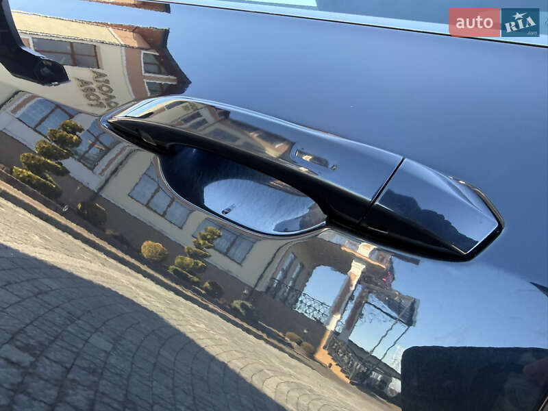 Позашляховик / Кросовер Audi e-tron 2018 в Трускавці фото 44 Позашляховик / Кросовер Audi e-tron 2018 в Трускавці