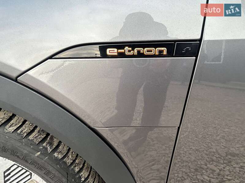 Позашляховик / Кросовер Audi e-tron 2020 в Одесі