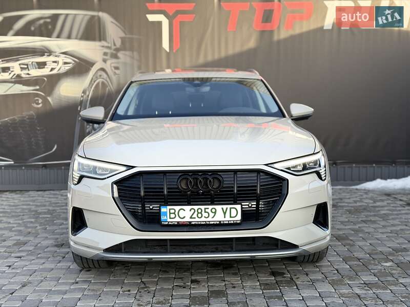 Позашляховик / Кросовер Audi e-tron 2019 в Львові фото 10 Позашляховик / Кросовер Audi e-tron 2019 в Львові
