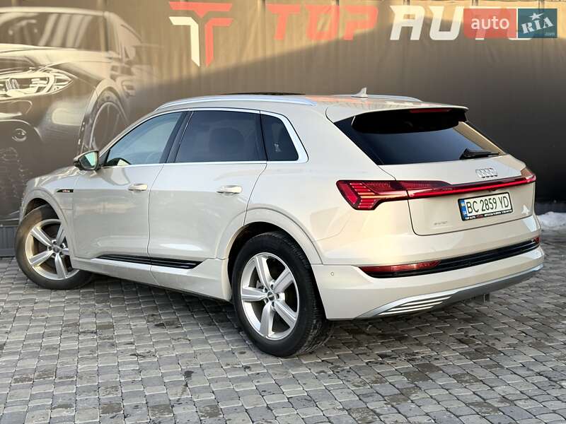 Позашляховик / Кросовер Audi e-tron 2019 в Львові фото 20 Позашляховик / Кросовер Audi e-tron 2019 в Львові