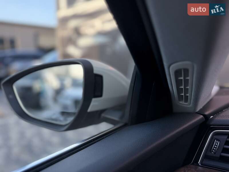 Позашляховик / Кросовер Audi e-tron 2019 в Львові фото 46 Позашляховик / Кросовер Audi e-tron 2019 в Львові