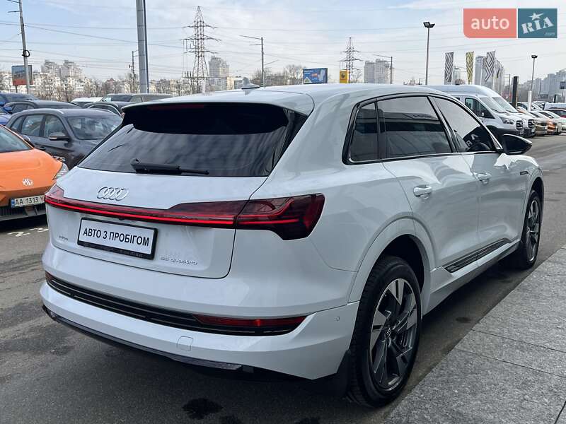 Позашляховик / Кросовер Audi e-tron 2020 в Києві фото 8 Позашляховик / Кросовер Audi e-tron 2020 в Києві