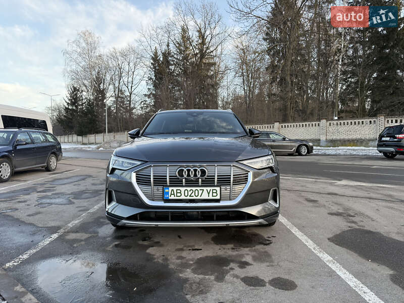 Позашляховик / Кросовер Audi e-tron 2019 в Вінниці фото 2 Позашляховик / Кросовер Audi e-tron 2019 в Вінниці