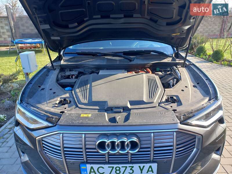 Позашляховик / Кросовер Audi e-tron 2019 в Луцьку