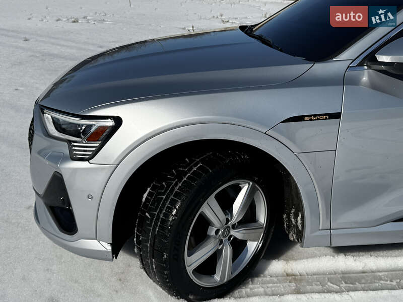 Внедорожник / Кроссовер Audi e-tron 2019 в Киеве