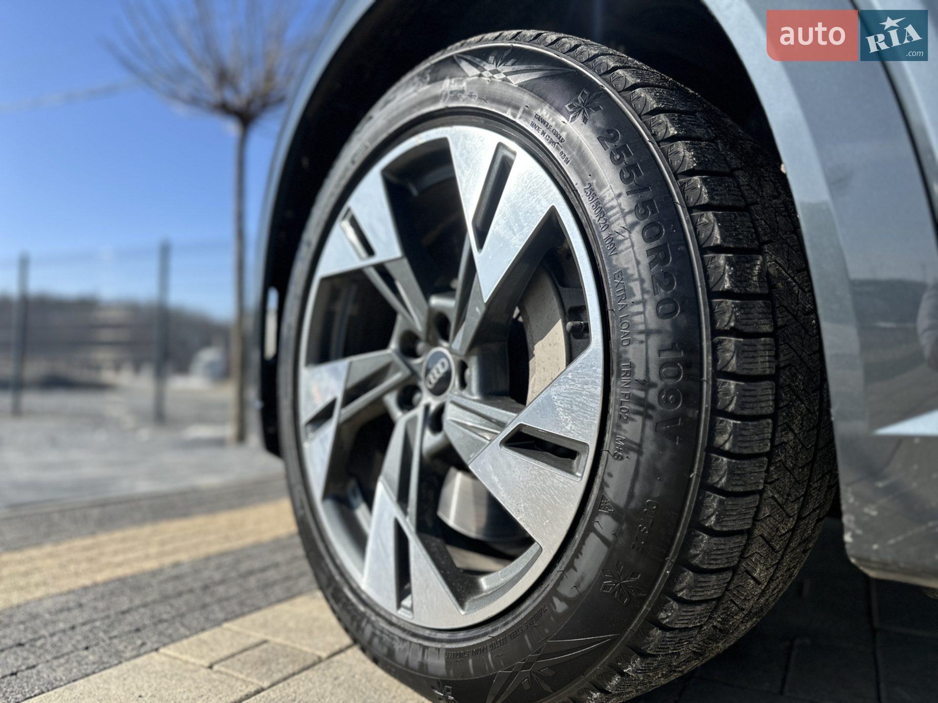 2020 Audi e-tron - мініатюра 32