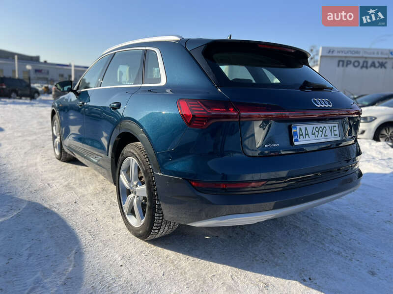 Позашляховик / Кросовер Audi e-tron 2020 в Києві