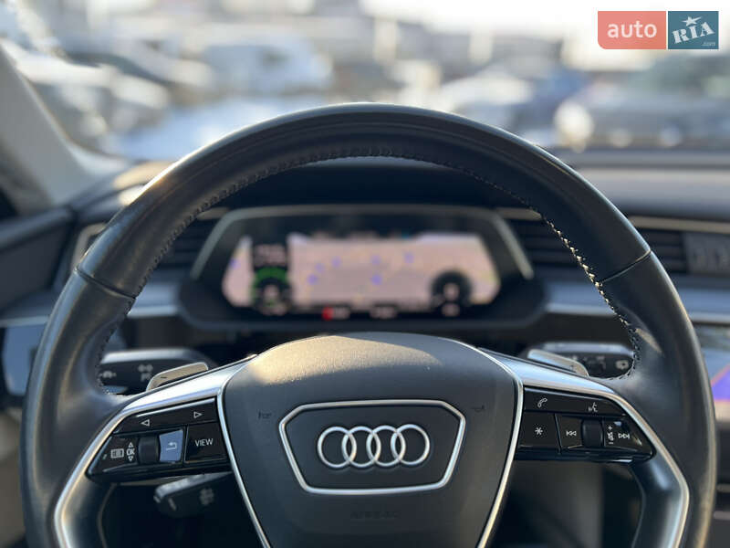 Позашляховик / Кросовер Audi e-tron 2020 в Києві