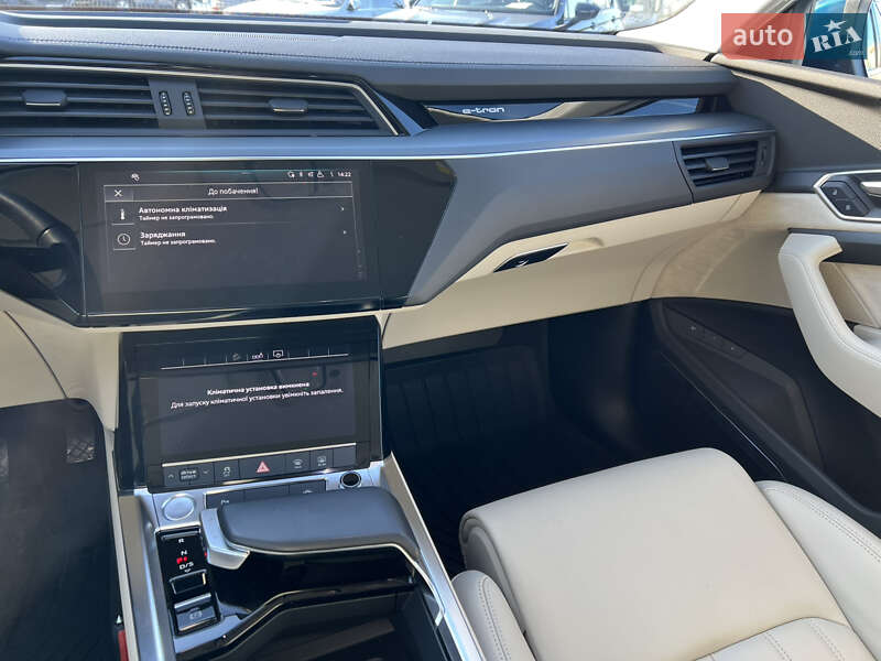 Позашляховик / Кросовер Audi e-tron 2020 в Києві
