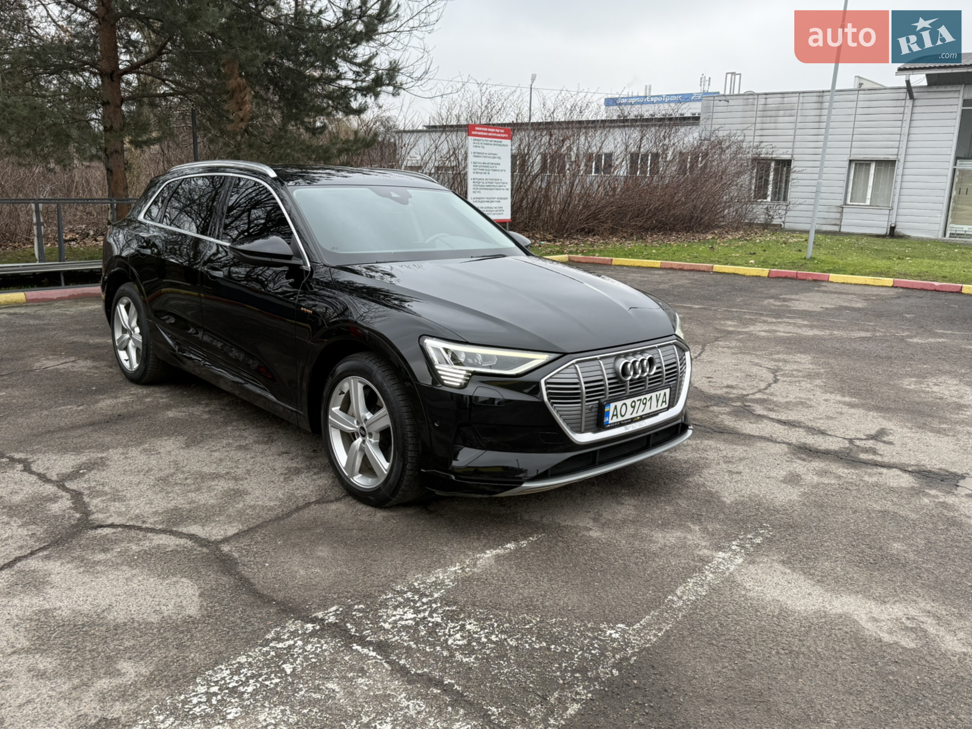 2020 Audi e-tron - мініатюра 5