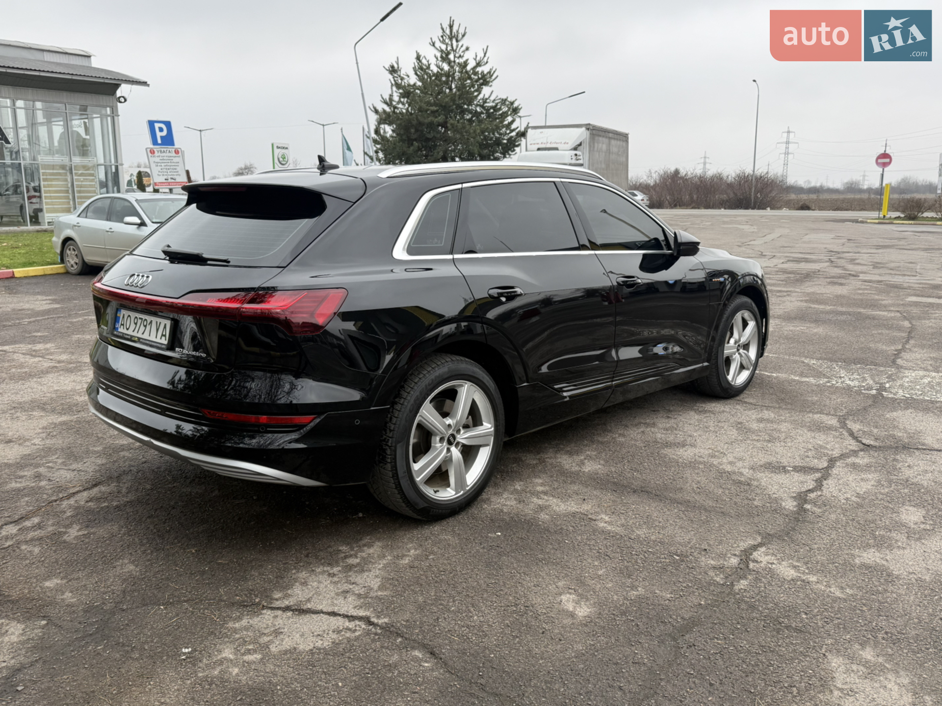 2020 Audi e-tron - мініатюра 9